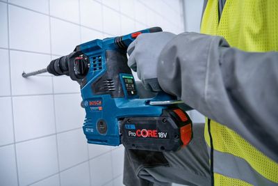 Bosch GBH 18V-28 CF Borrhammare SDS+ 18V inkl. chuck L-BOXX (utan batterier)