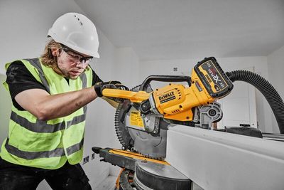 DeWalt DCS781X2 Kapsåg 54V XR FV 305mm (2x9,0ah)