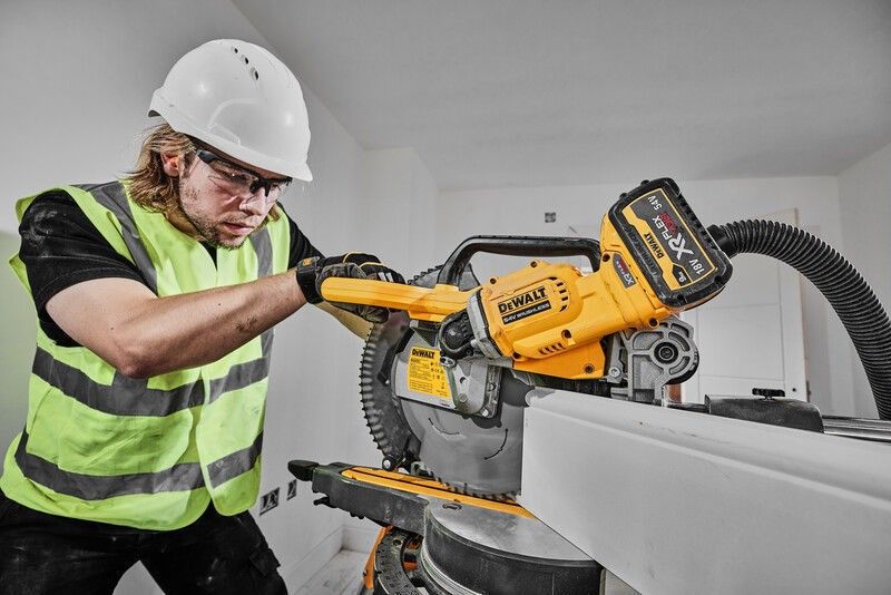 DeWalt DCS781X2 Kapsåg 54V XR FV 305mm (2x9,0ah)