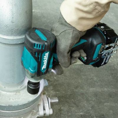 Makita DTW300T Mutterdragare LXT® 1/2" 330Nm (1x1,5Ah)
