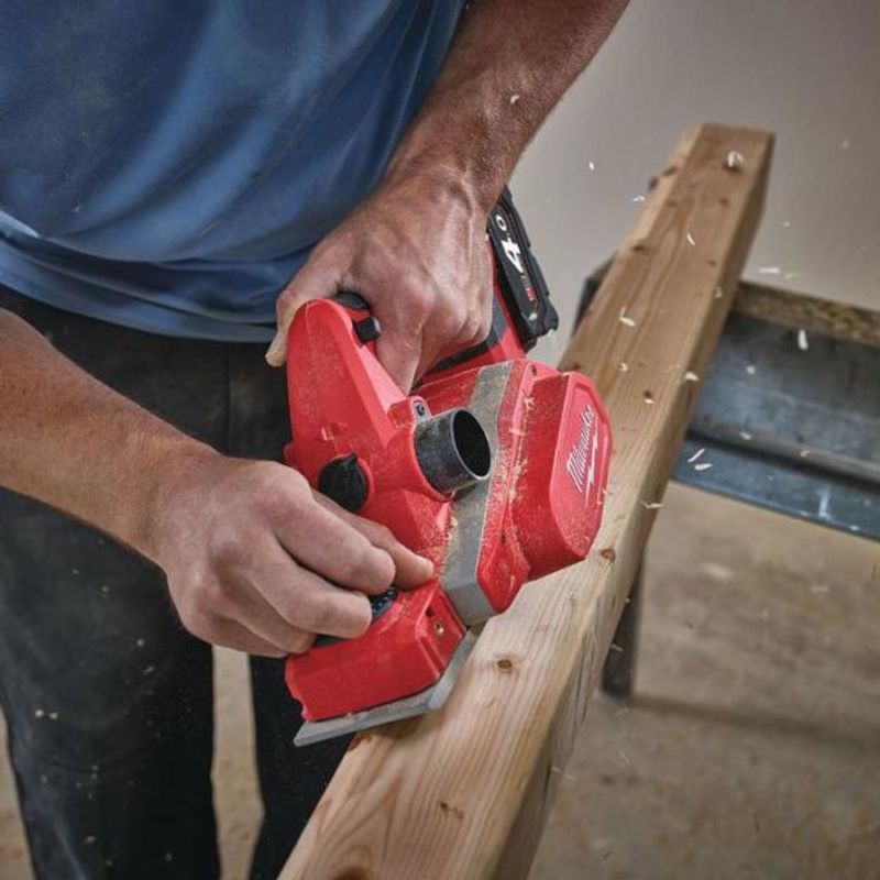 Milwaukee M18 BP-0 Elhyvel 82mm 18V (Naken)