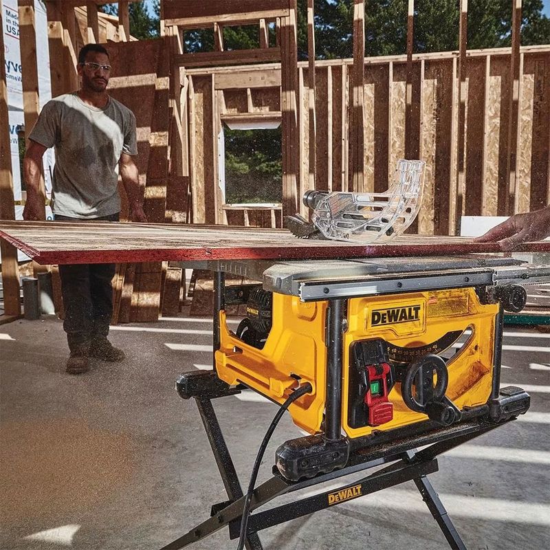 DeWalt DWE7485RS Klyvsåg 210mm Inkl. DE7400 samt 2st sågklingor
