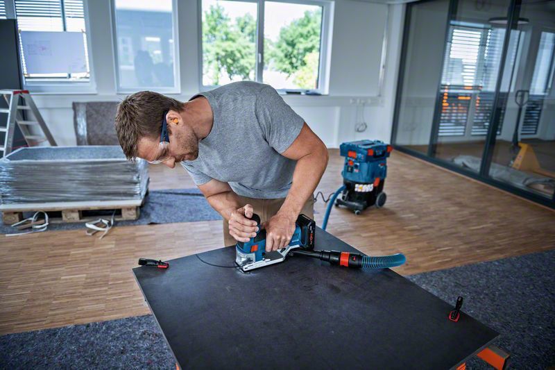 Bosch GST 18V-155 SC Sticksåg 18V L-BOXX (utan batterier)