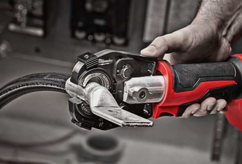 Milwaukee M18 HCCT-201C Pressverktyg FUEL ONEKEY 18V (1x2,0ah)
