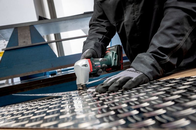 Metabo SCV 18 LTX BL 1.6 batteridriven plåtsax (utan batteri)