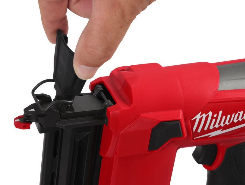 Milwaukee M12 FCN18GS-202X Dyckertpistol 12V HD-BOX (2x2,0ah)