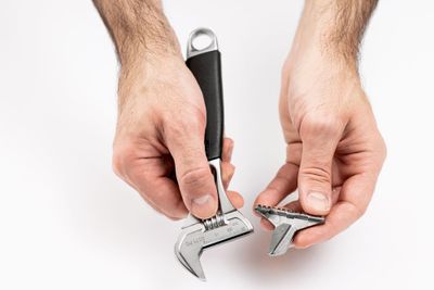 Bahco 90PC Förkromad Skiftnyckel m. vändbar käft och gummihandtag