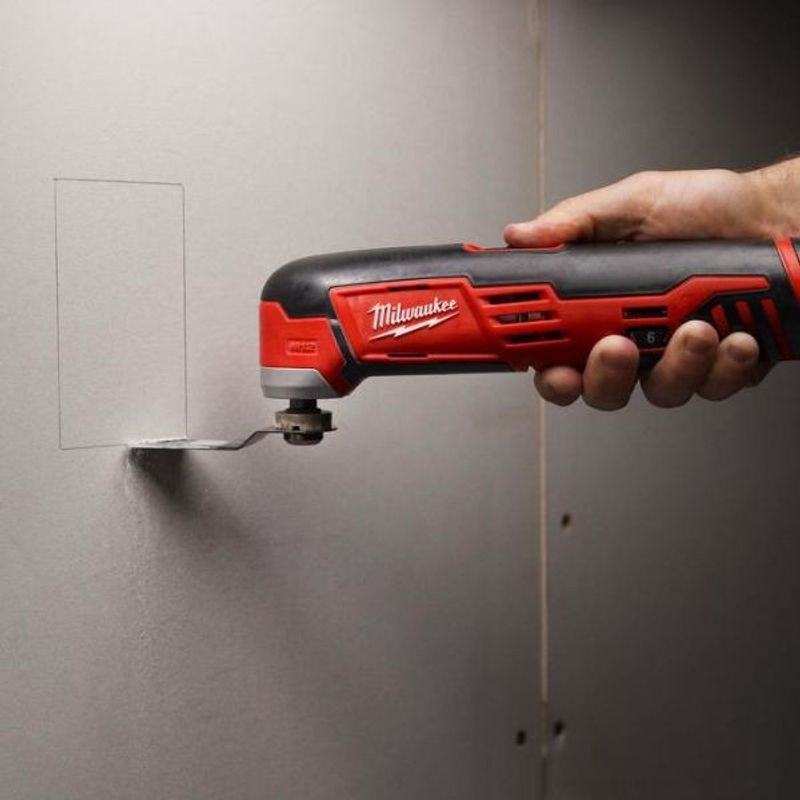 Milwaukee C12 MT/0 Multitool 12V (Naken)