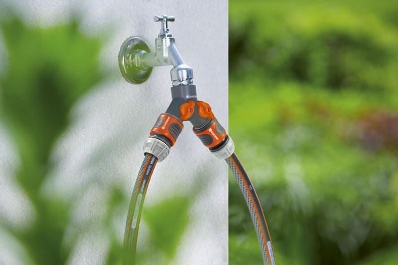 Gardena 00936-20 2-vägskran med adapter 1/2"-3/4"