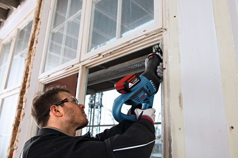 Bosch GSA 18V-32 Tigersåg 18V (Utan batterier)