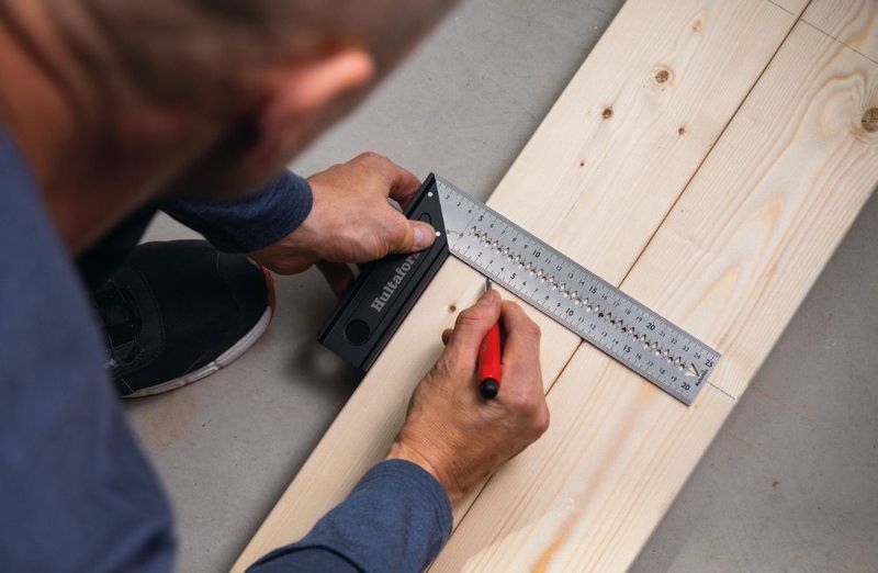 Hultafors S25P Vinkelhake – Precision & Hållbarhet