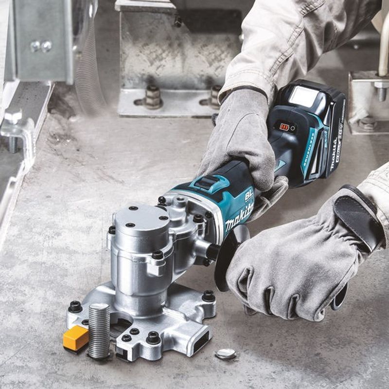 Makita DCS250ZK Armeringskap 18V LXT 18V (Utan batterier)