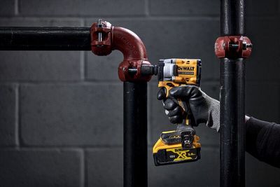 DeWalt DCF921N Mutterdragare 18V XR  1/2" (utan batteri)