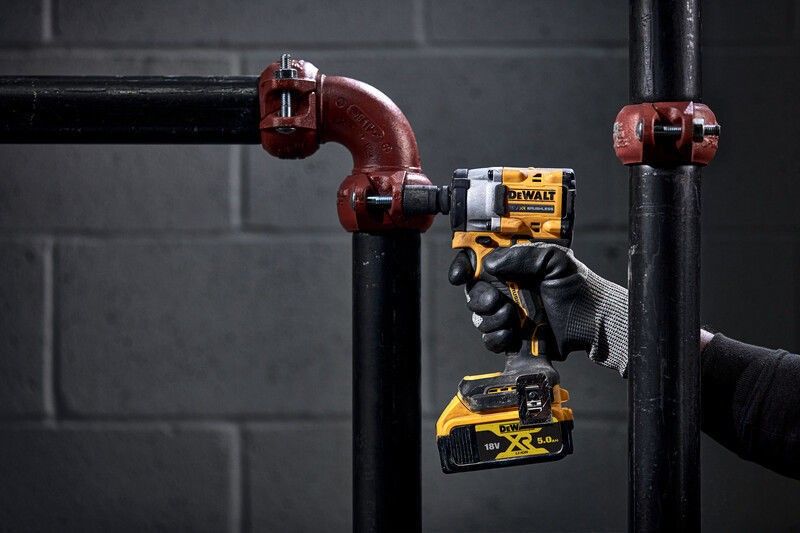 DeWalt DCF921N Mutterdragare 18V XR  1/2" (utan batteri)