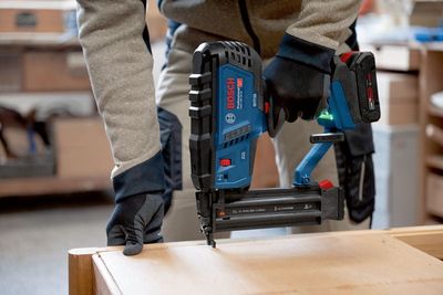 Bosch GNH 18V-50 M Dyckertpistol 18V 1,2mm L-BOXX (utan batterier)