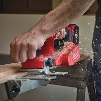 Milwaukee M18 BP-0 Elhyvel 82mm 18V (Naken)