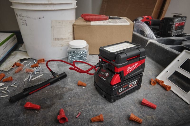 Milwaukee M18 ALIS-0 Arbetsbelysning 18V 1000lumen