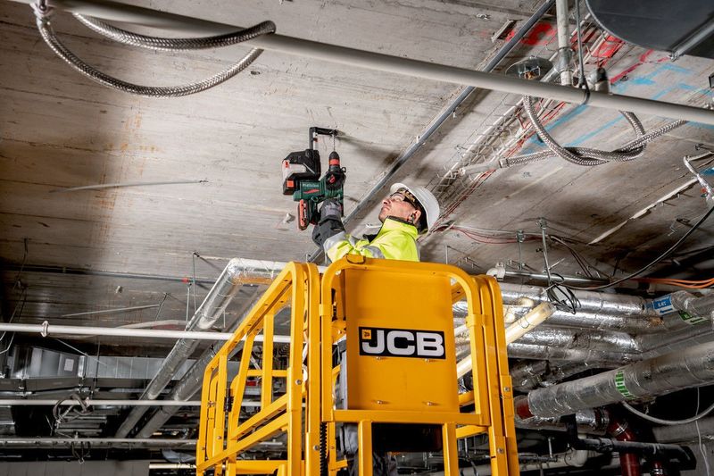 Metabo KH 18 LTX BL 24 Q Set ISA 18V Batteridriven Kombihammare (utan batteri)