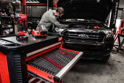Milwaukee 246-dels TOOLGUARD™ fylld verktygsvagn 78cm