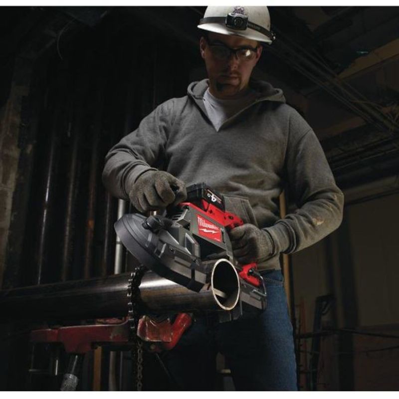 Milwaukee M18 CBS125-0 Batteribandsåg 18V (Utan batterier)