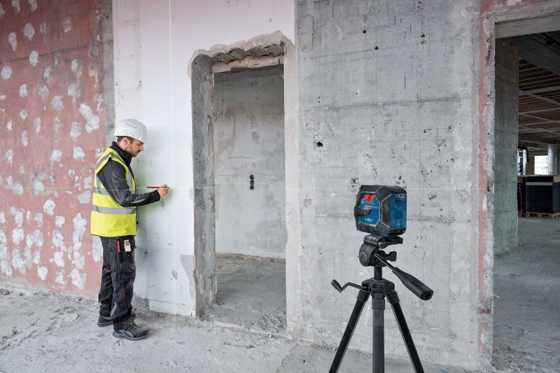 Bosch GLL 20-22 G Kors-/Linjelaser med grön laserstråle (4xAA)
