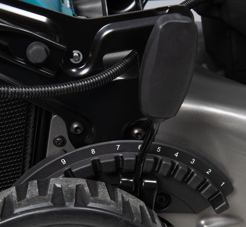 Makita LM002GZ01 Självgående Gräsklippare XGT 40V 53cm (utan batterier)