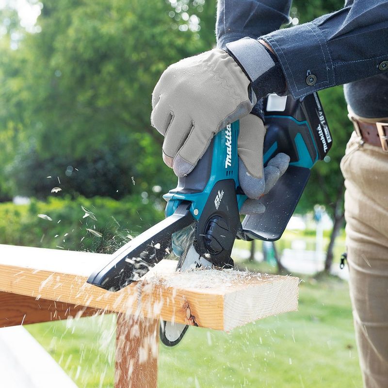 Makita DUC101Z Beskäringssåg 18V LXT 18V (utan batterier)