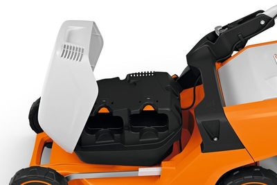 Stihl RMA 448 PV Batteridriven gräsklippare och AP 300 S (1+1)