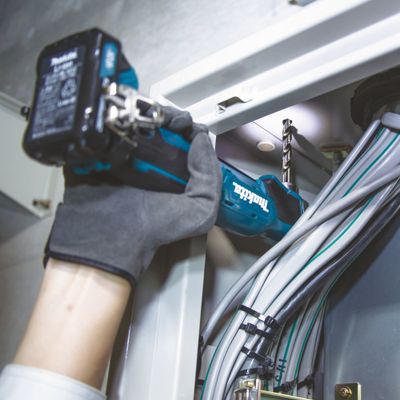 Makita DA332DZ Vinkelborrmaskin 12V (Utan batterier)
