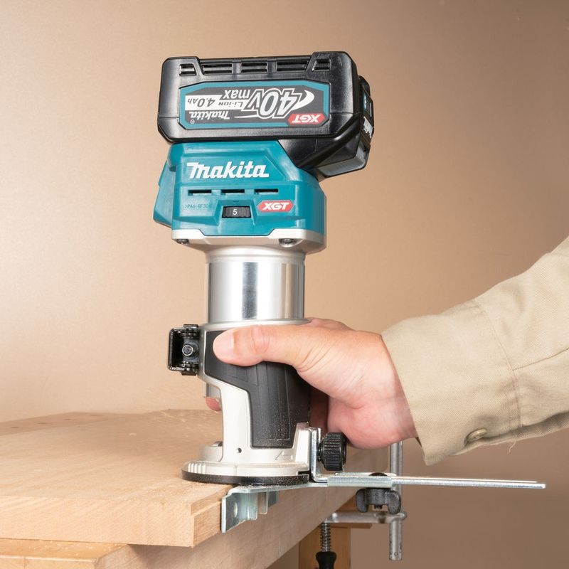 Makita RT001G XGT Multifräs 40V (utan batterier)