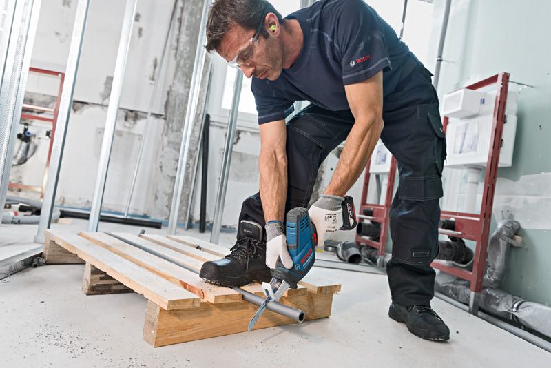 Bosch GSA 18V-LI C Tigersåg 18V (utan batterier)