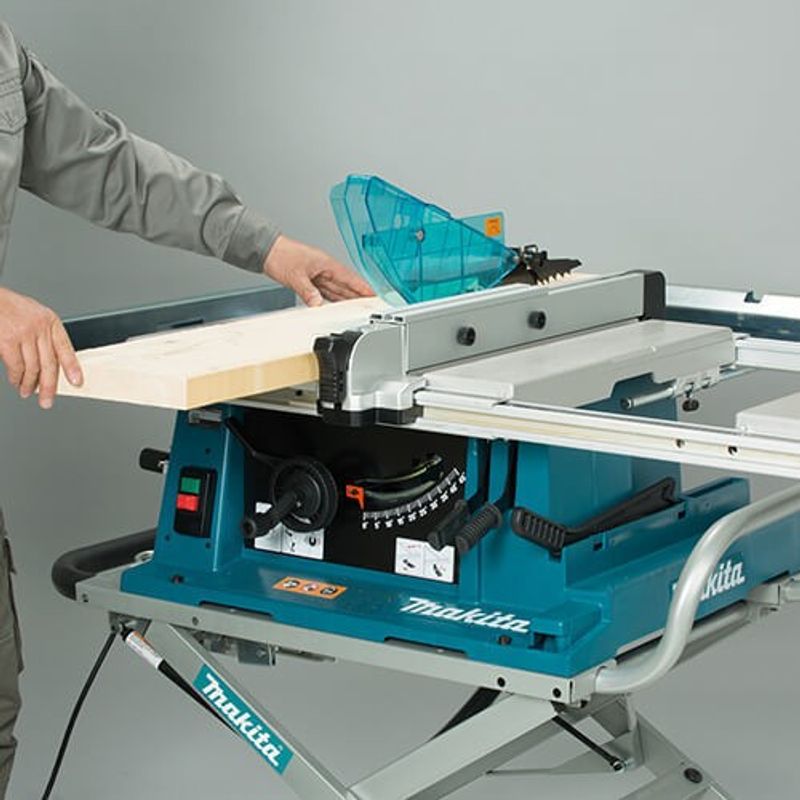 Makita 2704N Klyvsåg 1650W 260mm