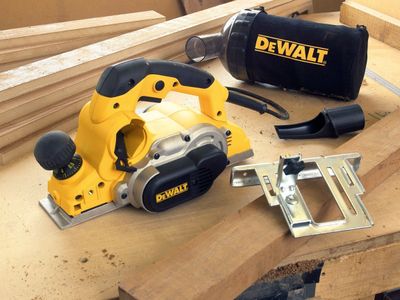 DeWalt D26500K Elhyvel 82mm