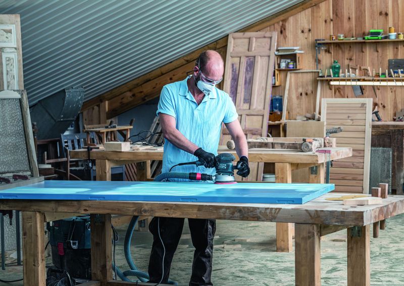 Bosch Expert C470 slippappermed 8 hål för excenterslipar 125mm för hårt trä, måla på trä