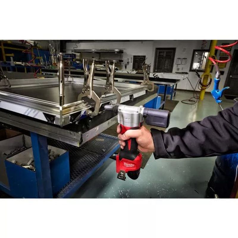Milwaukee M12 BPRT-201X Popnitpistol 12V (1x2,0ah)