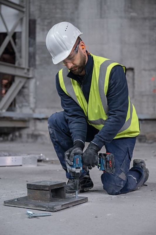 Bosch GDS 18V-750 C Mutterdragare 18V 1/2" L-BOXX (utan batterier)
