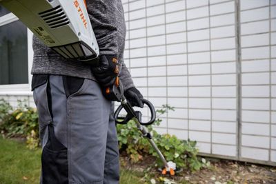 Stihl KMA 135 R Kombimaskin och 2st AP 300 S