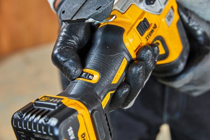 DeWalt DCS335NT Sticksåg Bodygrip 18V XR T-STAK (Utan batterier)