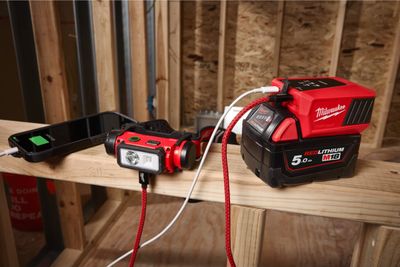 Milwaukee M18 TC tvåvägsladdare USB-C 100 W