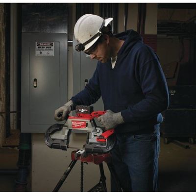 Milwaukee M18 CBS125-0 Batteribandsåg 18V (Utan batterier)