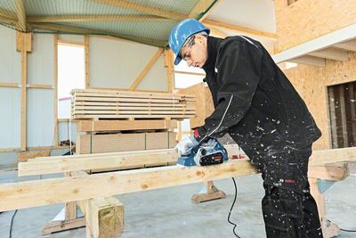 Bosch GHO 26-82 D Elhyvel i väska 82mm