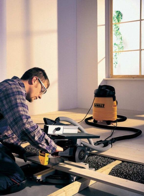 DeWalt DW711 Bords-geringssåg 260 mm 1300W