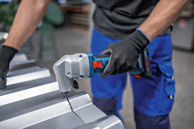 Bosch GNA 18V-16 E Nibblare 18V (utan batterier)