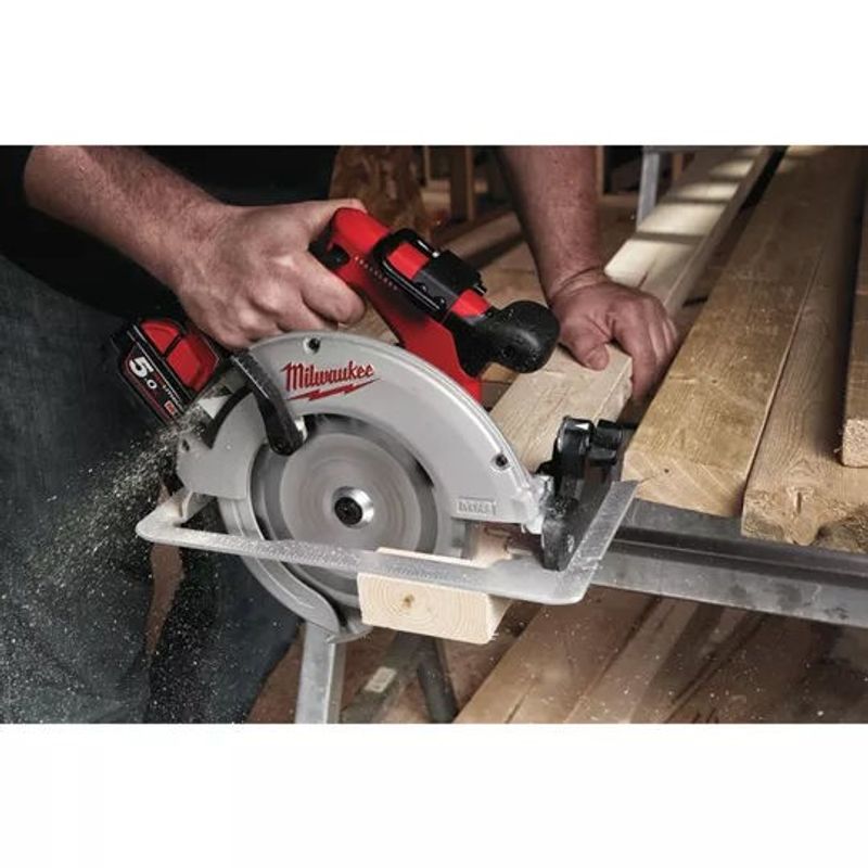 Milwaukee M18 BLCS66-502X Cirkelsåg 190mm 18V Kolborstfri (2x5,0ah)
