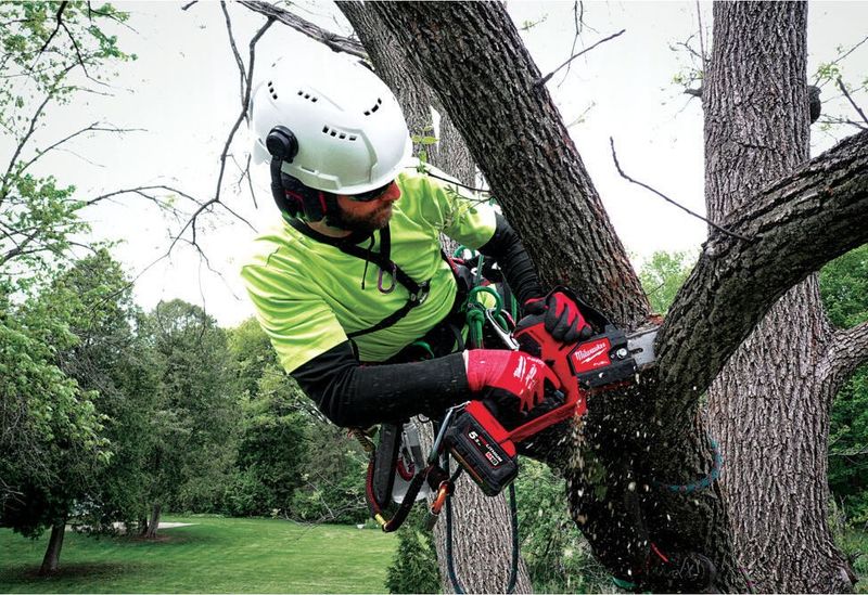 Milwaukee M18 FHS 20 Grensåg 18V 20cm (utan batterier)