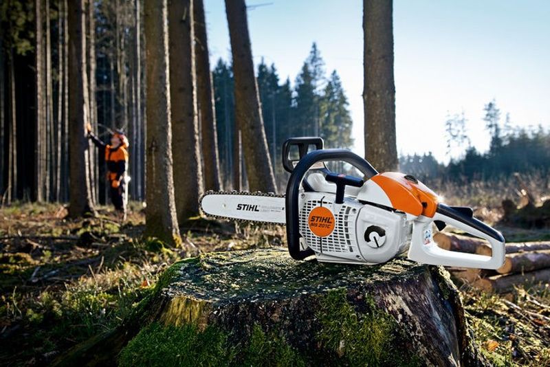 Stihl MS 201 C-M Motorsåg 30cm 3/8"