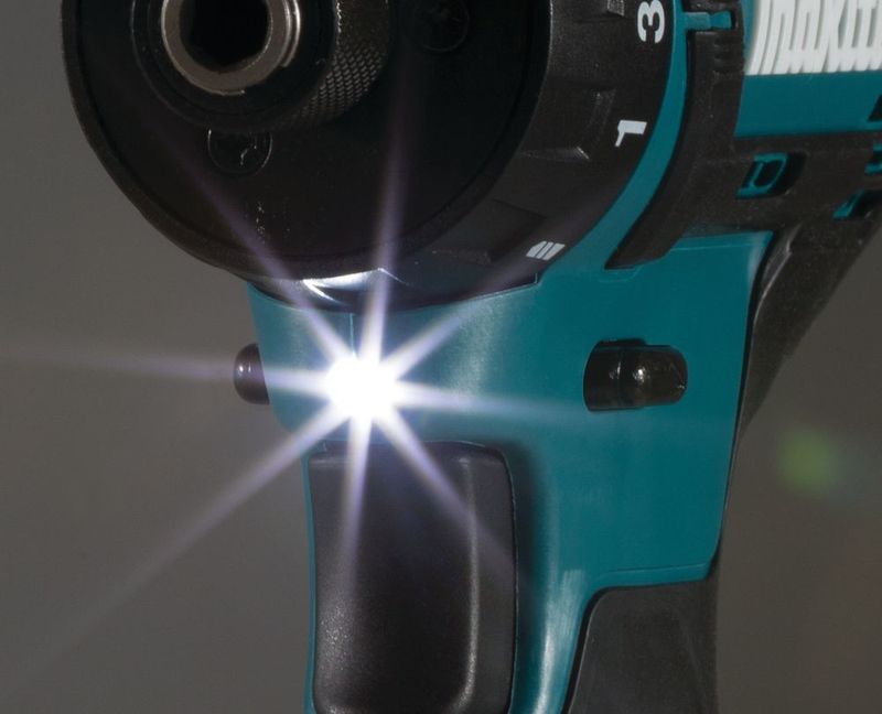 Makita DF033DWAE Borr-/Skruvdragare 12V (2x2,0ah)