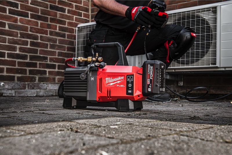 Milwaukee M18 FVP5-801 Vakuumpump 18V (utan batterier)