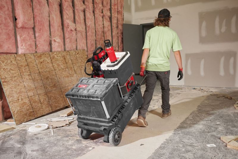 Milwaukee PACKOUT Termosflaska med Chug-lock 710ml Röd