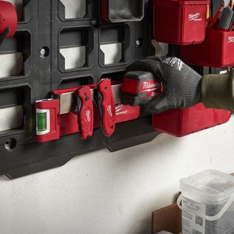 Milwaukee PACKOUT™ Upphängningsskena – Flexibel Förvaring